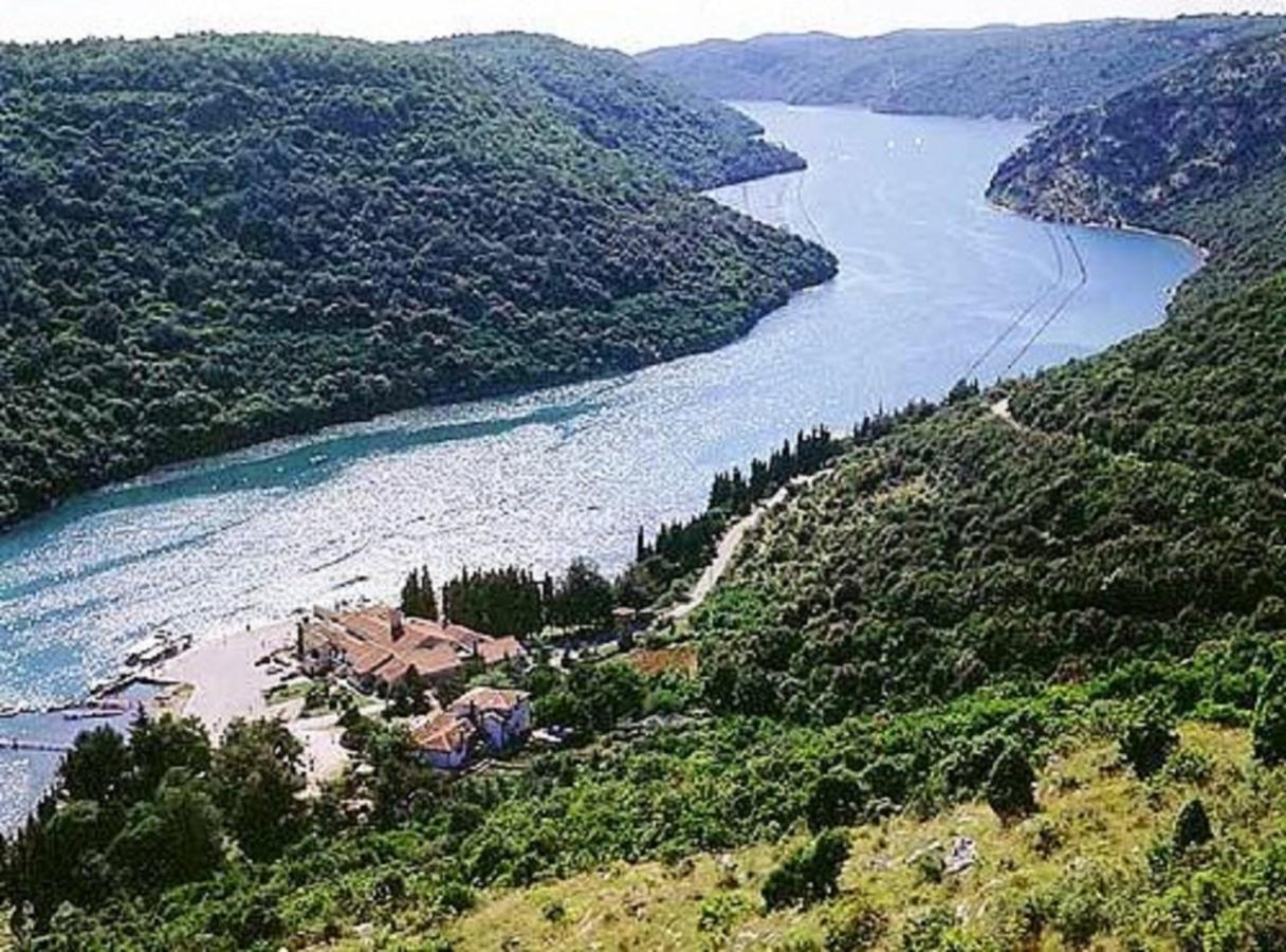 Holiday House Mir Kanfanar Exterior foto